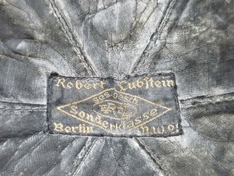 Winterbarett für Panzerbesatzungen des Heeres. Hersteller Robert Lubstein, Kopfgrösse 56. Im Deckel eingebrochen, sonst guter Gesamtzustand.