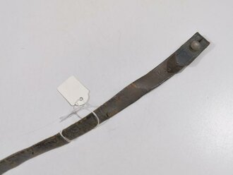 Stahlhelm Kinnriemen Wehrmacht, getragenes Stück