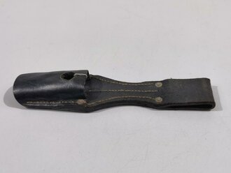 Koppelschuh zum Seitengewehr M84/98  ( für K98) der Wehrmacht, getragenes Stück