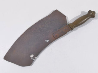 Fleischerbeil, der Griff aus einem Faschinenmesser, Nachkriegsumbau " Schwerter zu Pflugscharen"