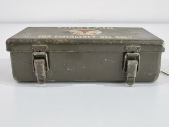 U.S. First aid kit, original paint