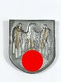 Satz Adler- und Wappenschild für einen Tropenhelm der Wehrmacht, Zink lackiert