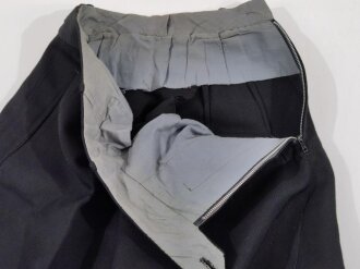 Italien 2.Weltkrieg schwarze Bluse und Stiefelhose einer faschistischen Organisation. Gebraucht, ein Knopf lose in der Tasche beiliegend