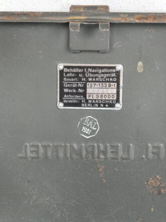Luftwaffe "Behälter für Navigations- Lehr- und Übungsgerät Fl 98000. Guter Zustand, Originallack