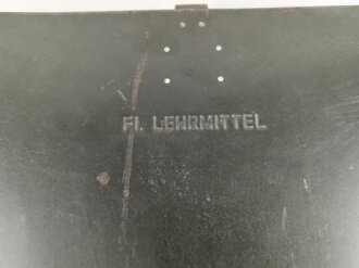 Luftwaffe "Behälter für Navigations- Lehr- und Übungsgerät Fl 98000. Guter Zustand, Originallack