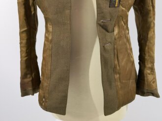 Canada WWII, CRCC Canadian Red Cross Corps, Women´s Service Jacket, Defence Medal and Canadian War Medal 1939-1945 come with the tunic