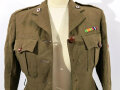 Canada WWII, CRCC Canadian Red Cross Corps, Women´s Service Jacket, Defence Medal and Canadian War Medal 1939-1945 come with the tunic