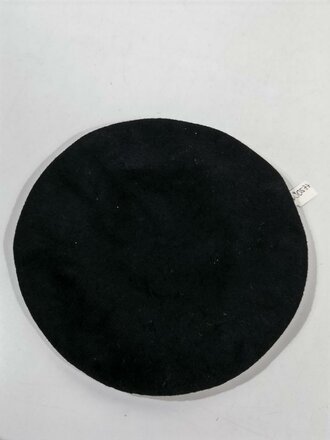 British WWII, mans beret used for  tank army men, black, dated 1945