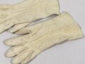 U.S. WWII?, maybe WAC Women´s Army Corps, white chamois gloves "Almonized Beautyskin", Size 7, good condition