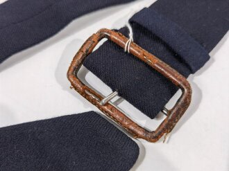 WWII, british or canadian women´s services, blue belt with leather overdrawn buckle, used condition