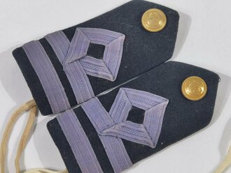 Canada WWII, WRCNS Women´s Royal Canadian Naval Service, Pair of Epaulettes, good used condition