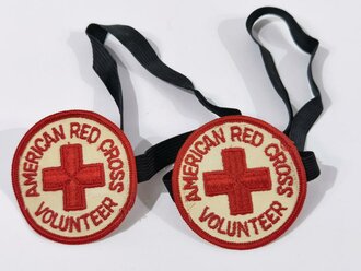 U.S. WWII, "American Red Cross Volunteer", Pair of Armbands, ca. 7 cm, very good condition