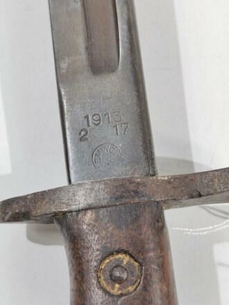 U.S. WWI, AEF Remington M1917 Bayonet (British P1913) in 2nd pattern scabbard, 55 cm (22"), good condition