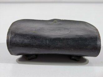 U.S. Civil War, Henry Cartridge Box .44, No. 2, 24 belt loops inside, black leather, ca. 11 x 18 x 4 cm,1860s, used condition