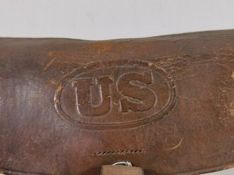 U.S. Civil War, Henry Cartridge Box .44, No. 2, 24 belt...