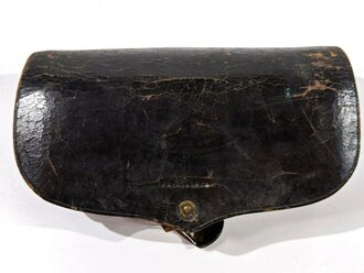 U.S. Civil War, Henry Cartridge Box, No. 2, wooden inlay for 4 cartridges, black leather, ca. 11 x 18 x 4 cm,1860s, used condition