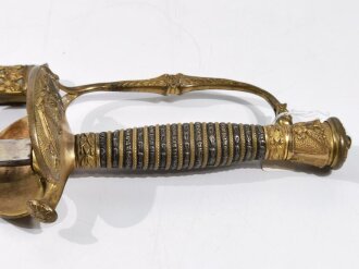 U.S. Army, Presentation Officer´s Sword with Scabbard, Model 1860, Blade Etching "Capt. J. G. Frothingham 1869-1887", made by Bent & Bush Boston Massachusetts, Blade 79 cm (31")  total 99 cm, good condition. Original ?