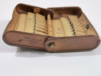 U.S. Army Indian Wars, M1874 McKeever Cartridge Box/Pouch for 45-70 Springfield Rifle and Palmer Brace System, 2nd Type/Pattern, ca. 10 x 14 x 4 cm, used condition, tap for clip is loose