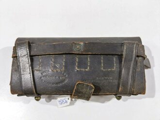 U.S. Army, M1870 Cartridge Box/Pouch for 30 Cartridges "PAT.NOV.15.1870", "AGENTS SCHUYLER, HARTLEY & GRAHAM NEW YORK",ca. 9 x 20 x 5 cm, used good condition