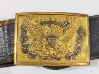 U.S. Army Indian Wars/Spanish American War, Officer´s Belt with Buckle, Buckle 5 x 7,5 cm, belt buckle in good used condition, leather brittle and cracked