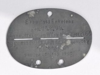 Erkennungsmarke für eine weibliche Militärangehörige aus der Zeit des 2.Weltkrieg
