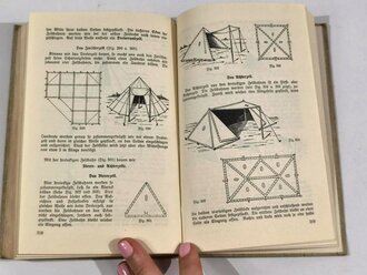 "HJ im Dienst" Ausbildungsvorschrift für die Ertüchtigung der Deutschen Jugend. 352 Seiten, guter Zustand