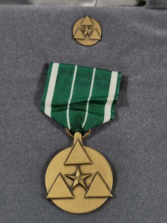 U.S. Cased Army Civilian Service Commendation Medal set