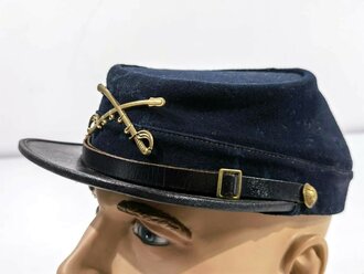 U.S. Civil War, CSA Confederate Cavalry Cap Kepi, visor buttons with confederate eagle, used condition, moth holes