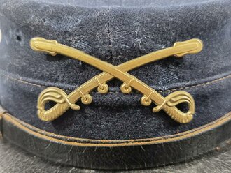 U.S. Civil War, CSA Confederate Cavalry Cap Kepi, visor buttons with confederate eagle, used condition, moth holes