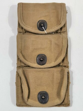 U.S. WWI, AEF M1917 Revolver Half Moon Clip 3 Pocket Pouch for .45 cal, used good condition