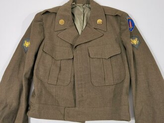 U.S. after WWII, Ike jacket  size 38R, US forces in europe patch. Good condition, Schulterbreite: 45 cm Armlänge: 64 cm