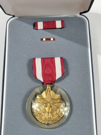 U.S. Meritorious Service medal, set in very good condition