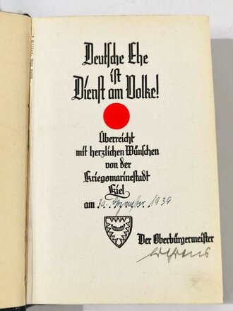 Adolf Hitler "Mein Kampf" . Hochzeitsausgabe "der Kriegsmarinestadt Kiel von 1939