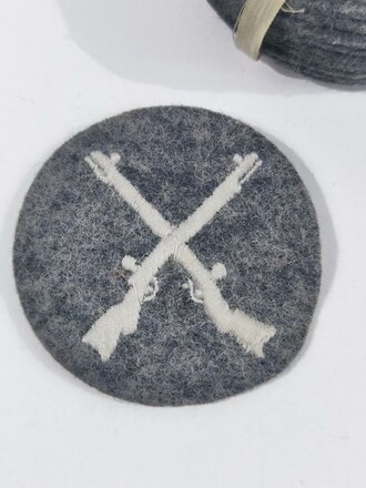 Luftwaffe, Tätigkeitsabzeichen für Waffenfeldwebel, neuwertiges Stück aus dem originalen Bündel, sie erhalten ein ( 1 ) Stück