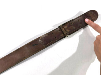 Reichswehr, Schmales  Koppel, Nickelschloss 42mm an Lacklederriemen, Gesamtlänge 97cm