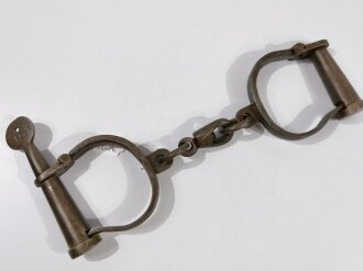 Civil war and Sheriffs 1880 hand cuffs , Iron, 7 x 10 cm,...