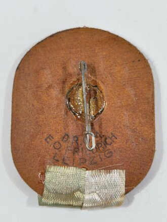 Abzeichen aus Leder mit Stoff, KdF "Volksfeste im Gau Sachsen", ca. 5 x 4 cm, guter Zustand