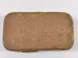 U.S. Army WWI, First Aid Packet early pattern with D-Ring, "Bauer & Black", used condition