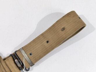 U.S. Army WWI, AEF Enlisted Garrison Belt M1917 with two rifle clip pockets for single M1903 clips, good condition