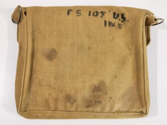 U.S. most likely WWI era Mills manufactured Haversack similar to British 1908 pattern.,"109. U.S. Inf"  Stamp,  29 x 25 x 5 cm, good condition