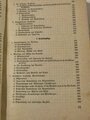 "Unterrichtsbuch für Sanitätsoffiziere und -mannschaften", 430 Seiten, 1939, Wasserschaden, Einband lose, Buchrücken verfärbt, sehr stark gebraucht, DIN A5