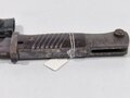 Seitengewehr M84/98 für K98 der Wehrmacht, Nummerngleiches Stück von WKC, datiert 1939. Die Scheide alt überlackiert