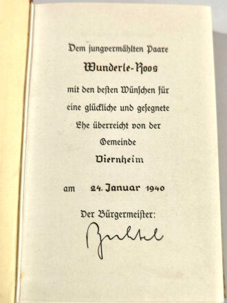 Adolf Hitler " Mein Kampf" Hochzeitsausgabe mit Goldschnitt von 1940 mit Widmung der Gemeinde Viernheim,  im Schuber, sehr guter Zustand