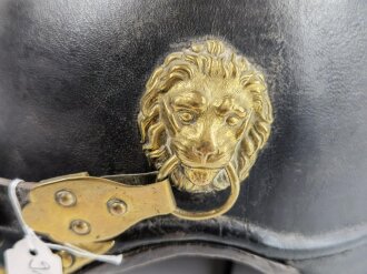 Bayern,  Raupenhelm Modell 1868 für Mannschaften. In allen Teilen originales Stück, guter Zustand