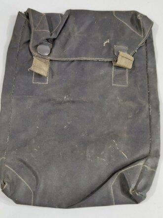 Tasche für die Gasplane der Wehrmacht, getragenes...