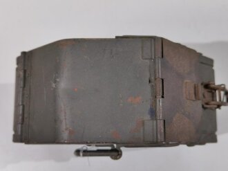 kasten 36 Wehrmacht. Originallack, datiert 1940, Verschluss defekt