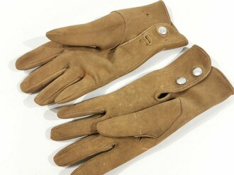 Paar Handschuhe für Offiziere aus Wildleder, stark getragenes Paar