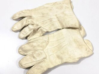 Paar Handschuhe für Offiziere aus Wildleder,...