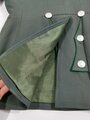 Waffenrock für Offiziere der Gebirgstruppe. Eigentumstück mit Herstelleretikett der "Bulag" Bayerische Uniform AG München. Das Armedelweis und die Ärmelpatten original vernäht