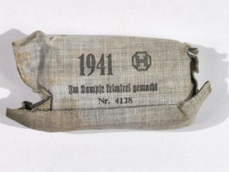 Verbandpäckchen Wehrmacht für die Tasche in der Feldbluse bzw. den Verbandkasten. Kleines Modell datiert 1941